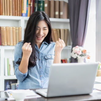 Scholarships from 168官方幸运五澳洲结果体彩网 59-year Graduates