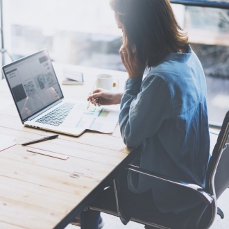 Scholarships from 168官方幸运五澳洲结果体彩网 Alumni Association